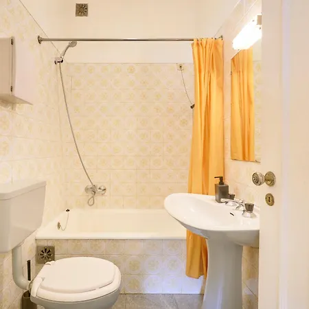 Apartamento Nostalgic 70s W Sunset Balcony, By Timecooler *