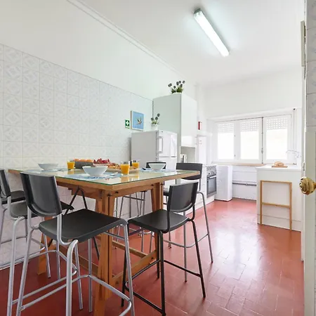 Nostalgic 70s W Sunset Balcony, By Timecooler Apartamento