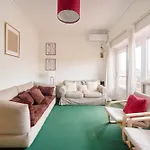 Nostalgic 70s W Sunset Balcony, By Timecooler Appartement